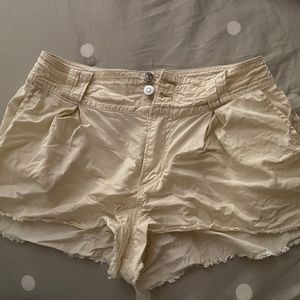 Free people low waisted shorts